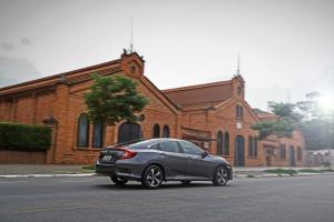 Honda Civic EX Sedan 2016 года  (LA)